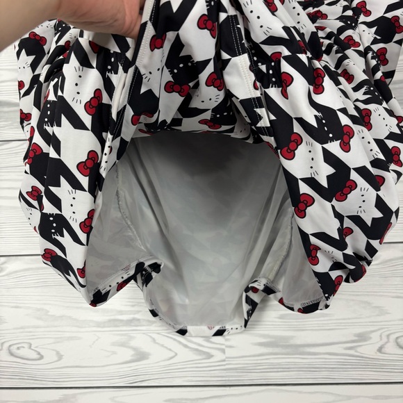 Torrid Hello Kitty High Waist Gingham Ruched Swimsuit Skort Size 5X NWT - Picture 8 of 12